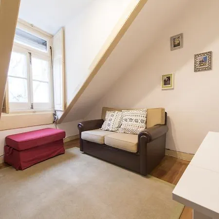 Alfama Vintage Apartment Lisbon
