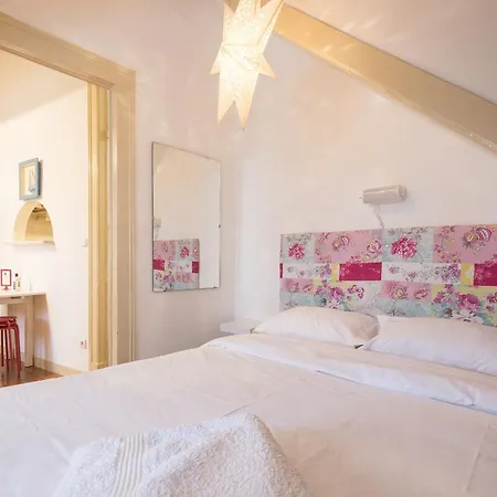 Alfama Vintage Apartment *